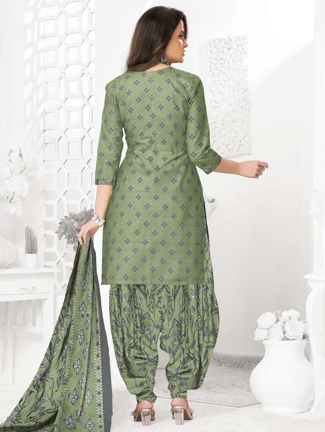 women printed three quarter sleeve kurta patiala with dupatta set - 22253312 -  Standard Image - 2