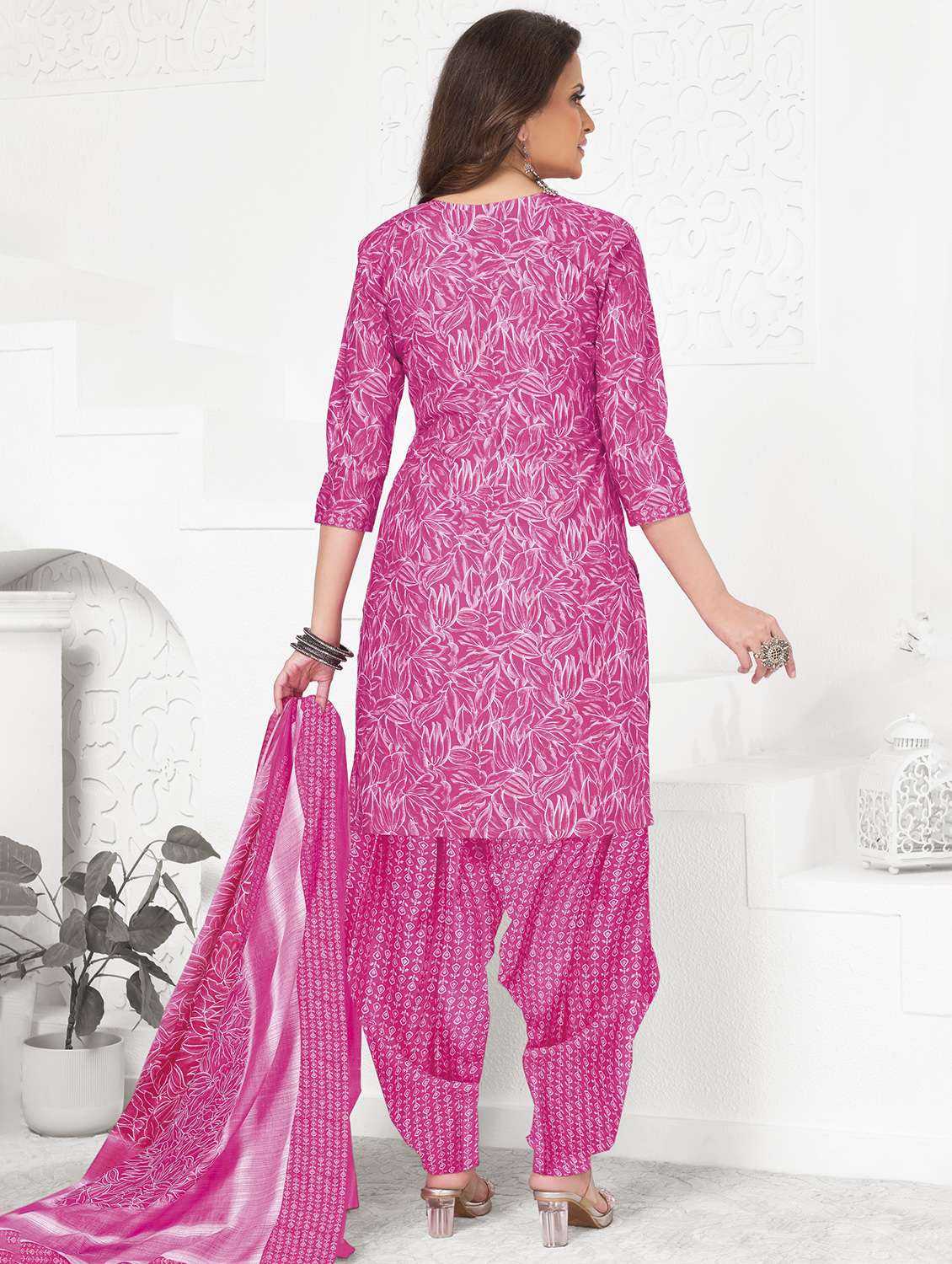 women printed three quarter sleeve kurta patiala with dupatta set - 22253315 -  Standard Image - 2