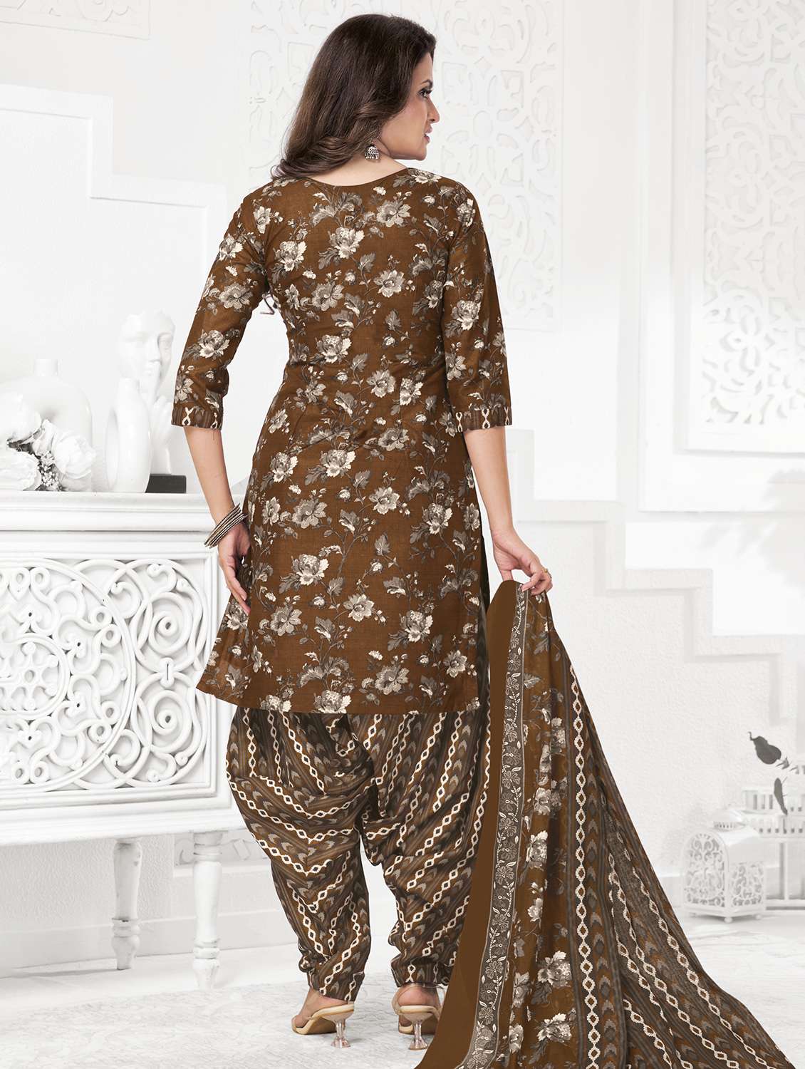 women floral three quarter sleeve kurta patiala with dupatta set - 22253322 -  Standard Image - 2