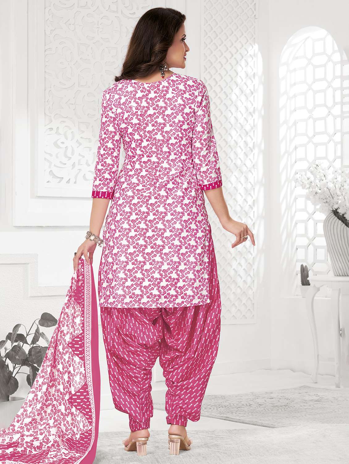 women floral three quarter sleeve kurta patiala with dupatta set - 22253328 -  Standard Image - 2