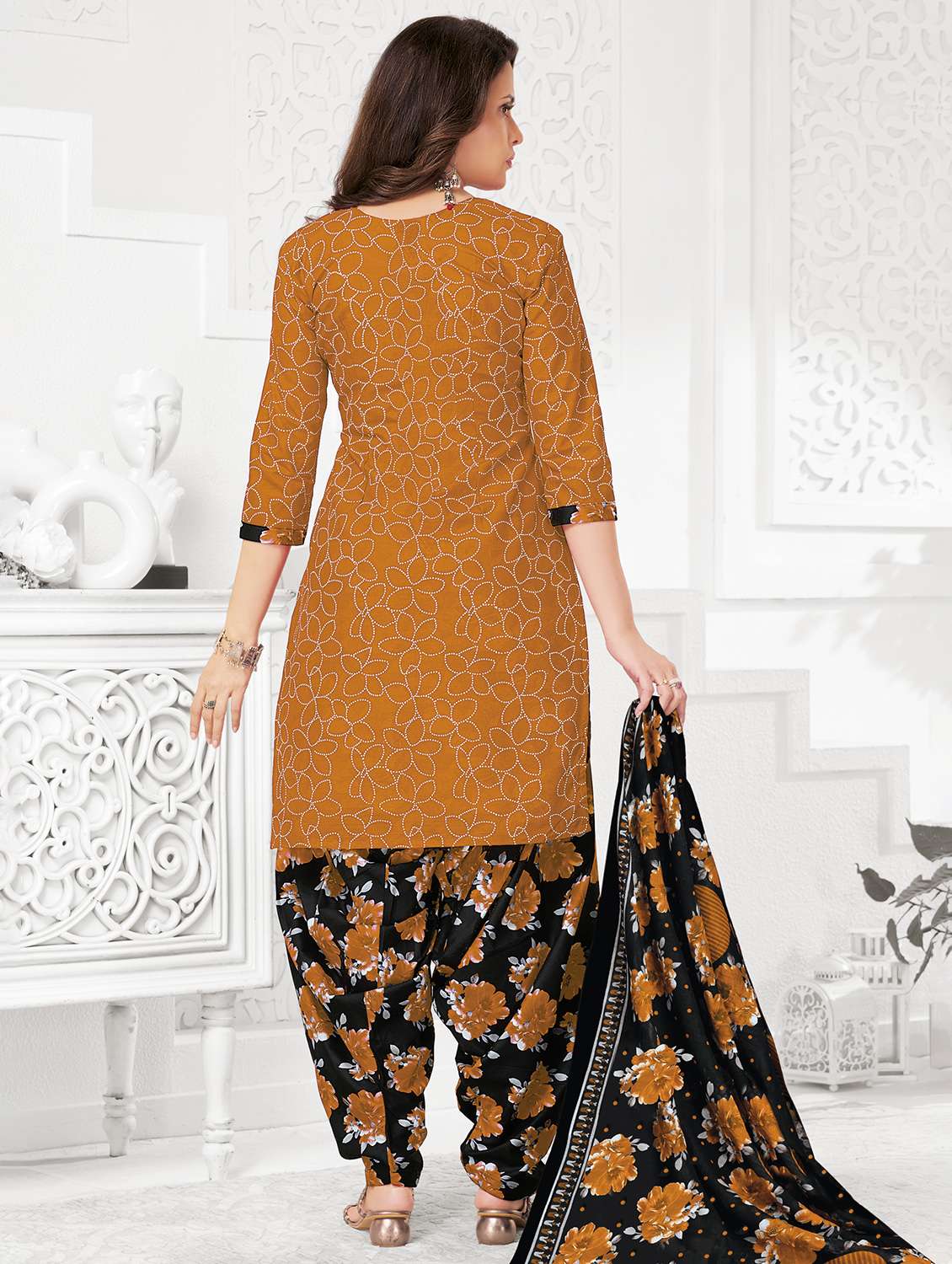 women floral three quarter sleeve kurta patiala with dupatta set - 22253330 -  Standard Image - 2