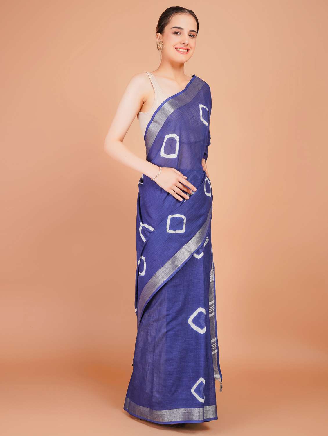 women tie & dye printed saree with blouse - 22253408 -  Standard Image - 2
