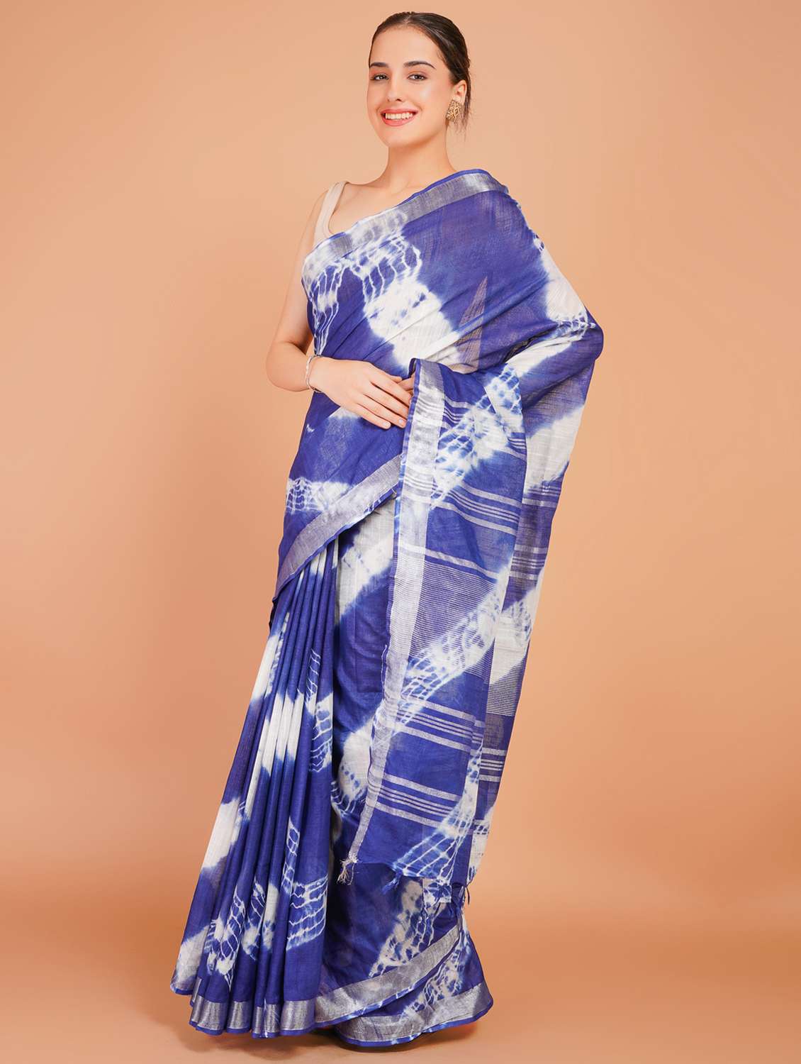 women tie & dye printed saree with blouse - 22253424 -  Standard Image - 2
