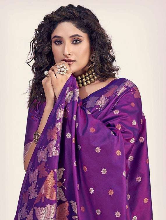 women self design banarasi saree with blouse - 22253496 -  Standard Image - 2