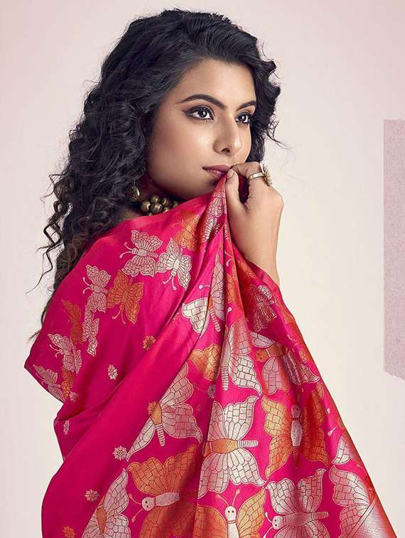 women self design banarasi saree with blouse - 22253497 -  Standard Image - 2
