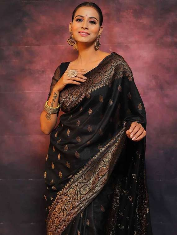 women self design banarasi saree with blouse - 22253510 -  Standard Image - 2