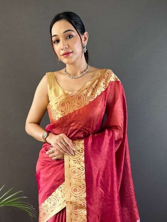 women self design bordered saree with blouse - 22253529 -  Standard Image - 2