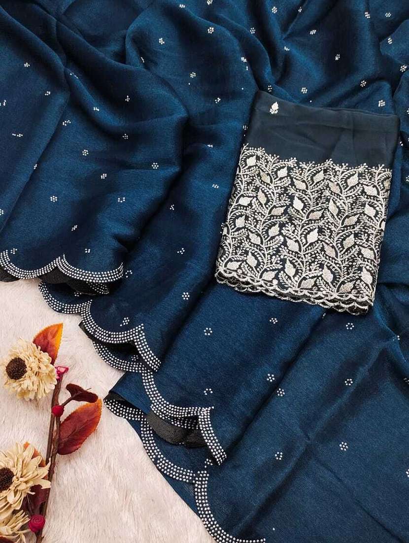 women solid with work embellished saree with blouse - 22253531 -  Standard Image - 2