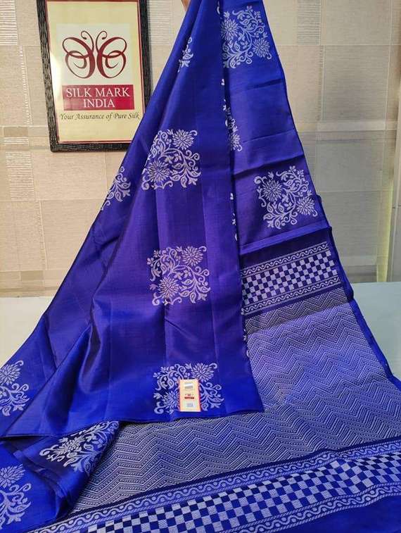 women self design banarasi saree with blouse - 22253532 -  Standard Image - 2