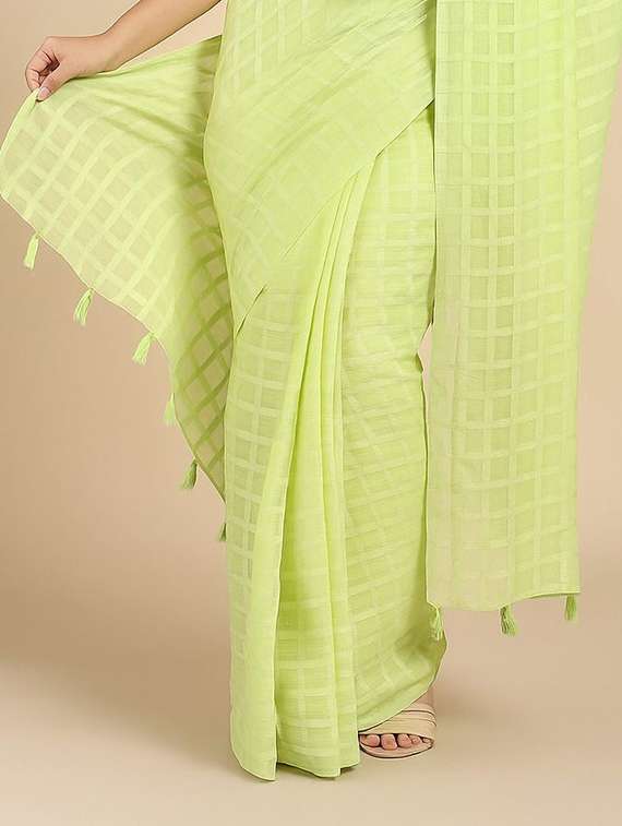 women checkered plain saree with blouse - 22253533 -  Standard Image - 2