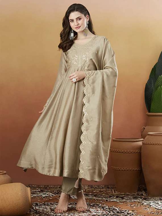 women solid with work long sleeve kurta pant with dupatta set