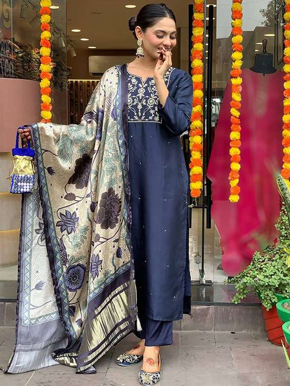 women solid with work three quarter sleeve kurta pant with dupatta set