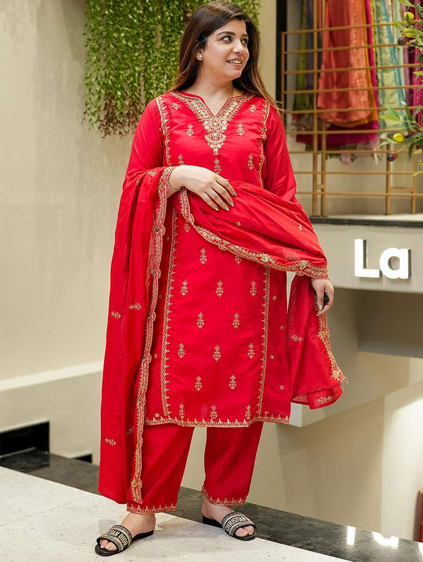 women solid with work three quarter sleeve kurta pant with dupatta set - 22253581 -  Standard Image - 2