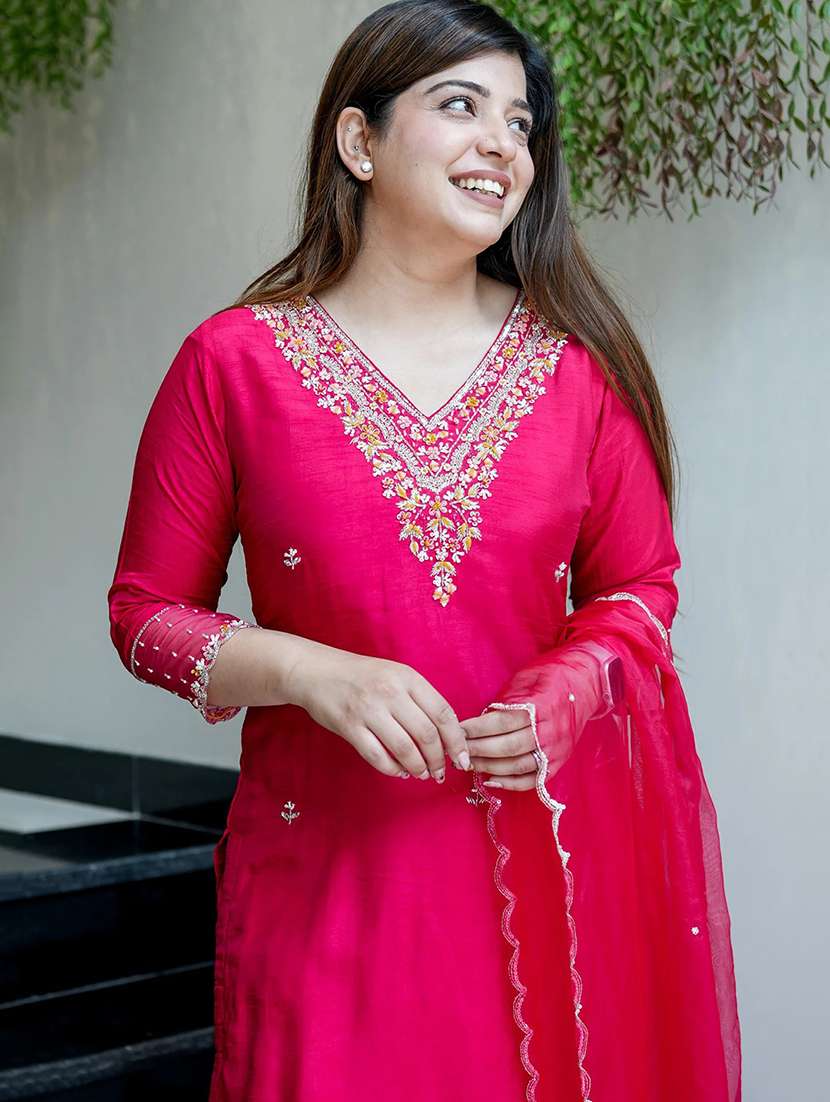 women solid with work three quarter sleeve kurta pant with dupatta set - 22253593 -  Standard Image - 2