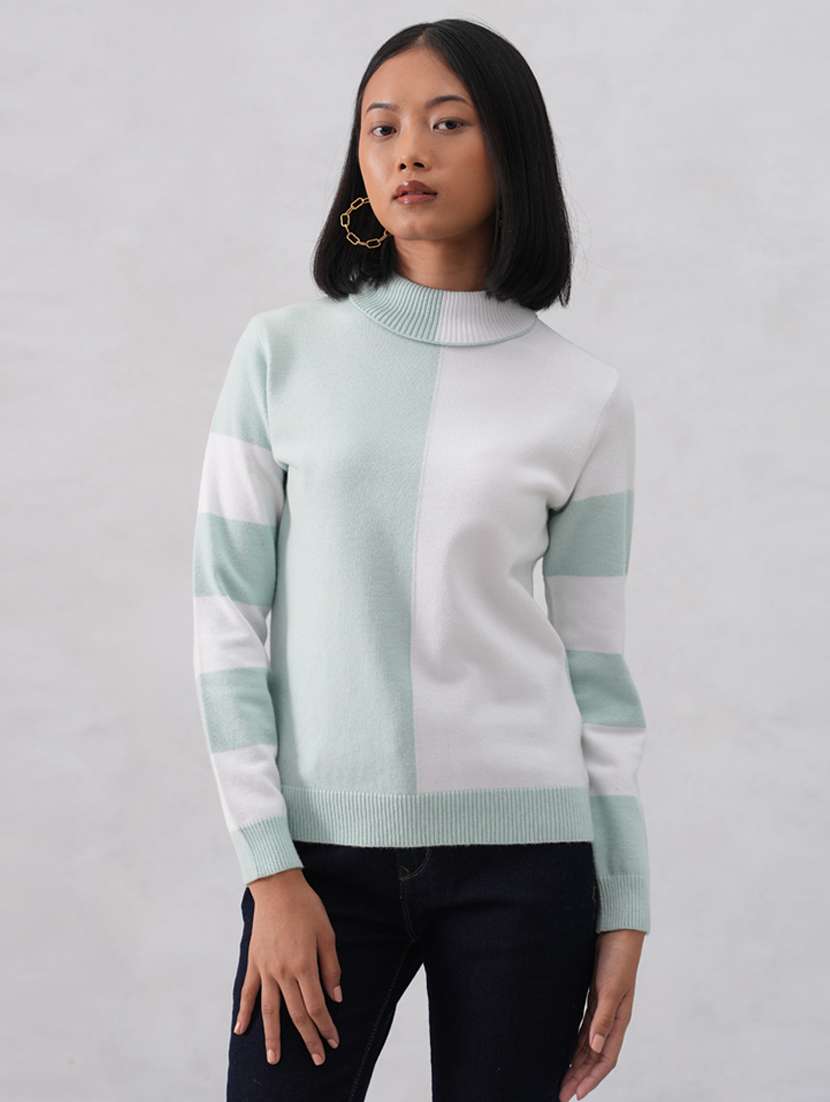 women color blocked long sleeve pullover