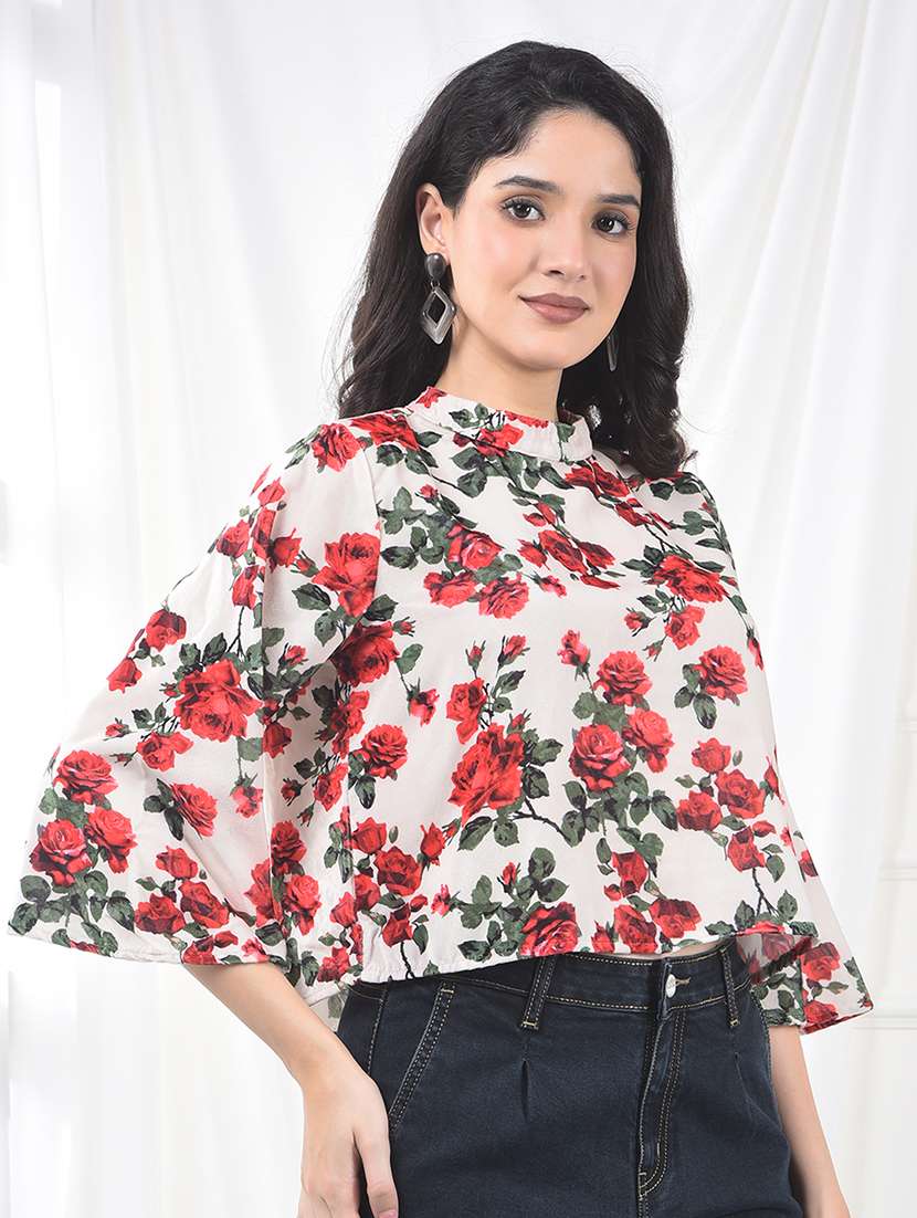 Crimsoune Club Women's Multi-color Floral Print Cropped Top - 22253806 -  Standard Image - 2