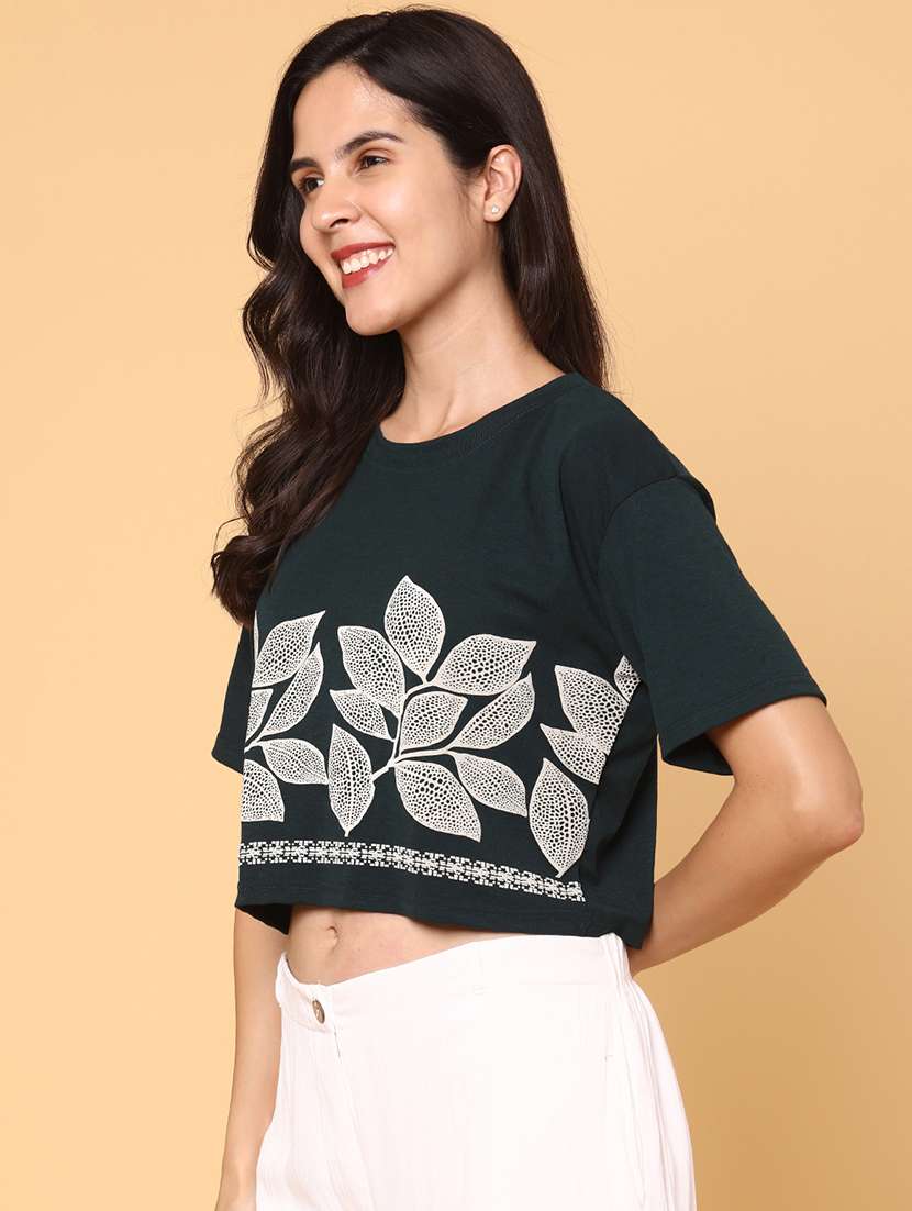 women printed short sleeve crop t-shirt - 22257792 -  Standard Image - 2