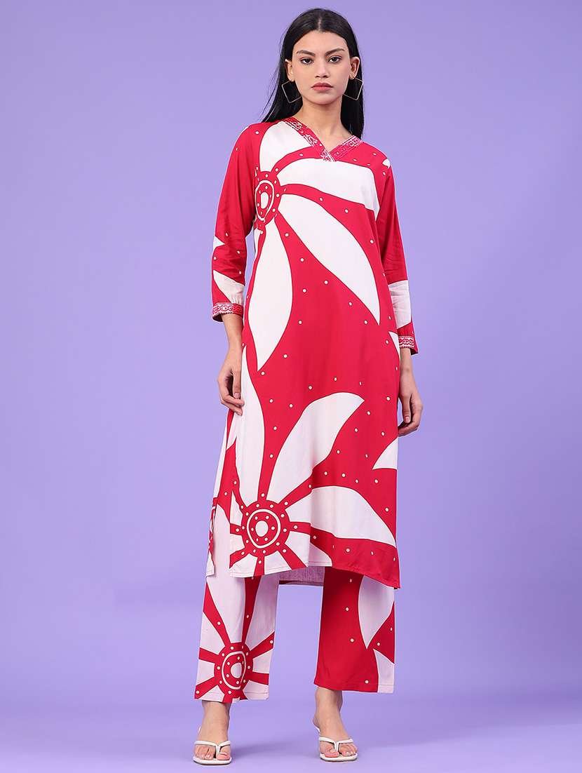 women printed three quarter sleeve kurta pant with dupatta set - 22257816 -  Standard Image - 2