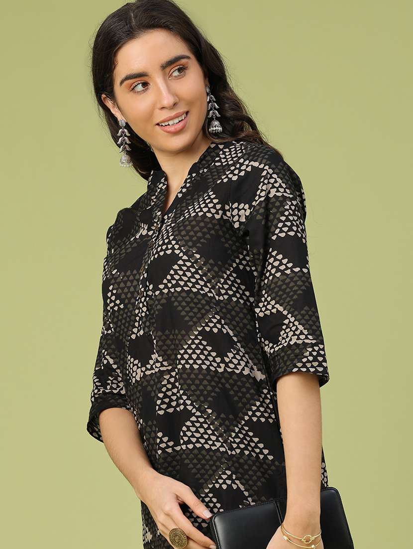 women printed three quarter sleeve straight kurta - 22258182 -  Standard Image - 2