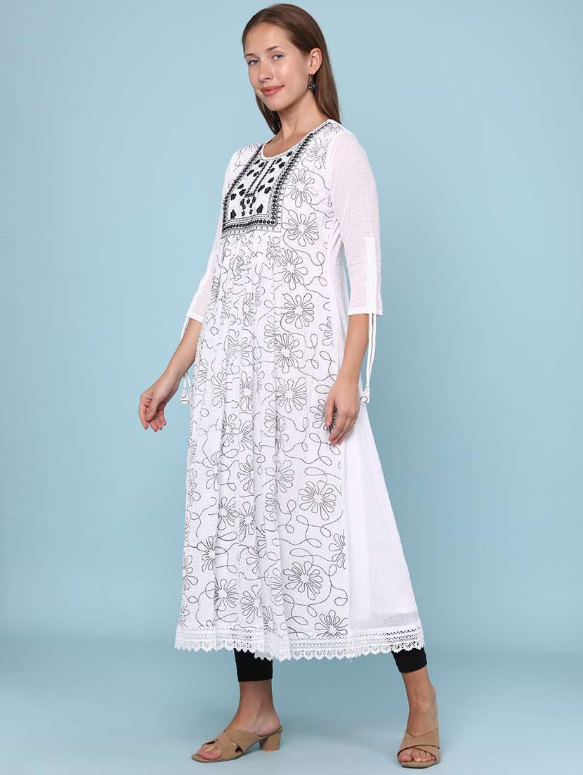 women floral printed three quarter sleeve flared kurta - 22259136 -  Standard Image - 2