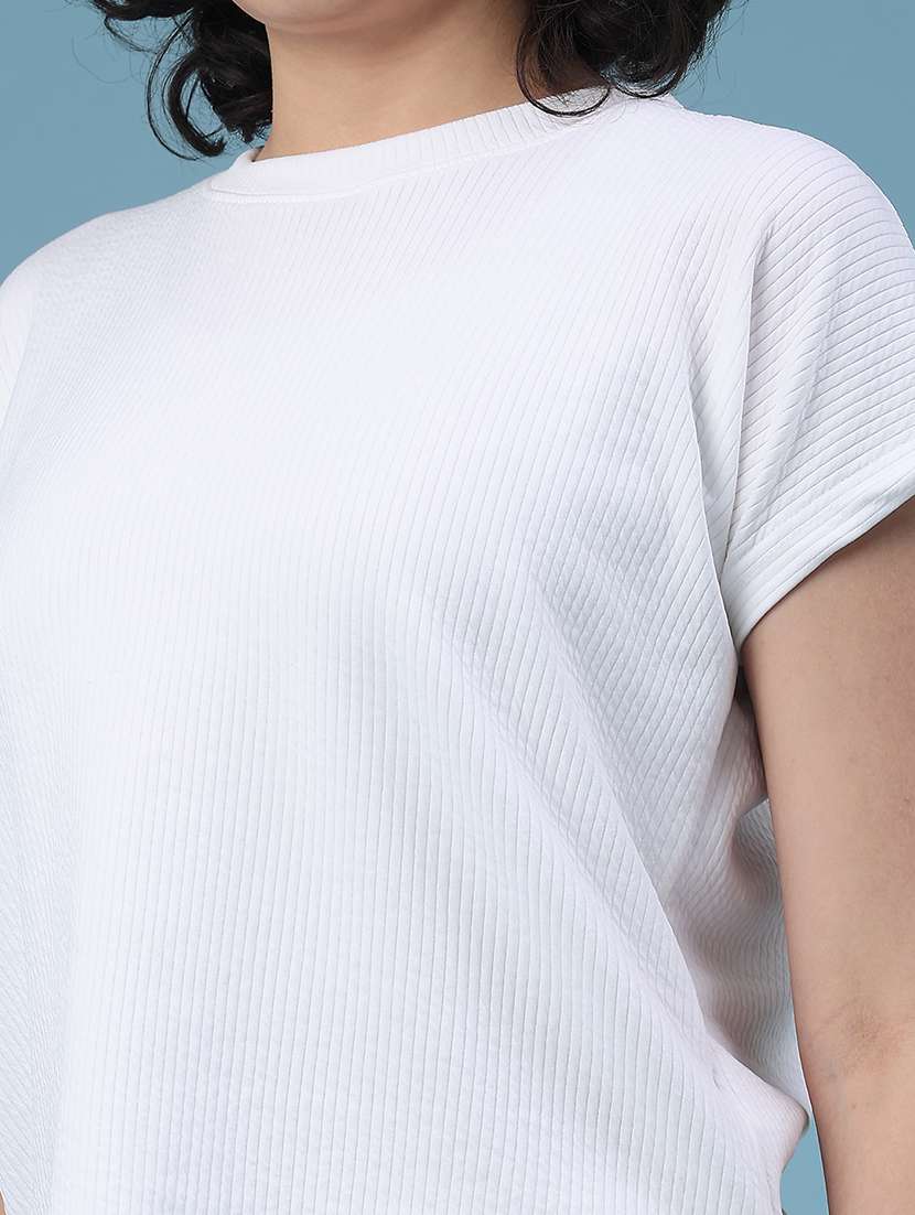 women self design short sleeve t-shirt & trouser co-ords set - 22259182 -  Standard Image - 2
