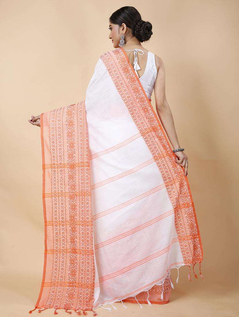 women solid with bordered handloom saree - 22260822 -  Standard Image - 2