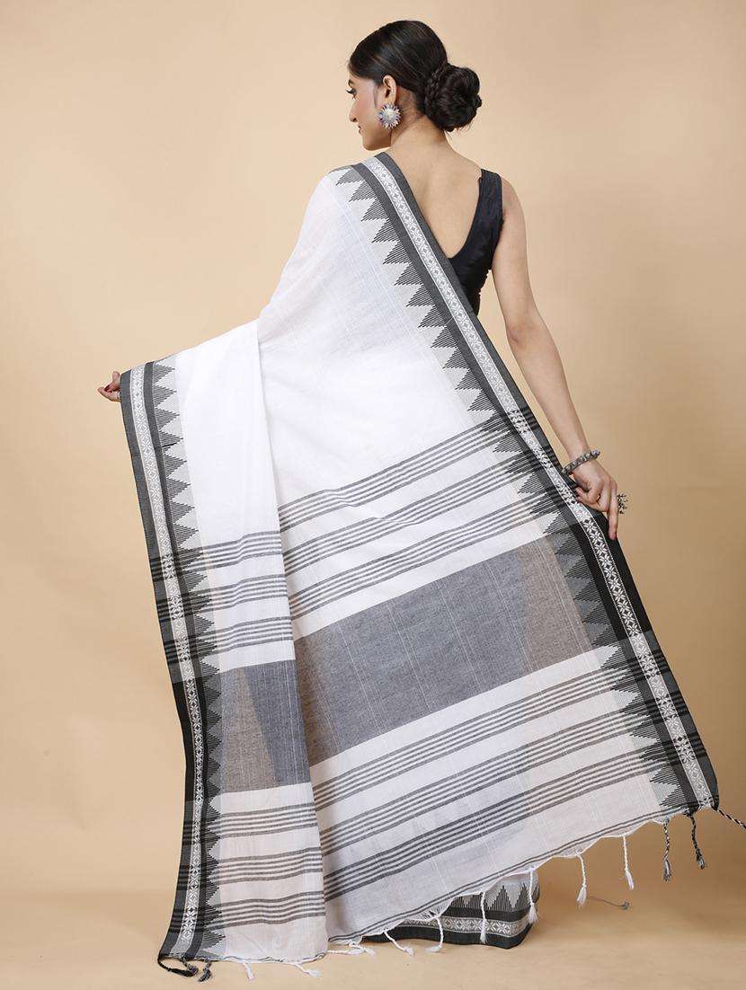 women solid with bordered handloom saree - 22261339 -  Standard Image - 2