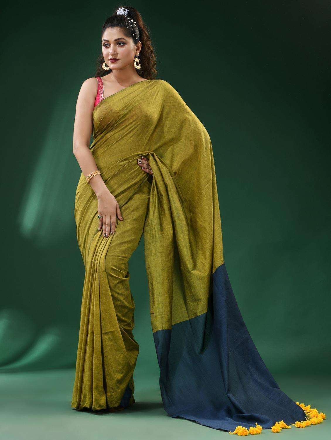 women solid handloom saree