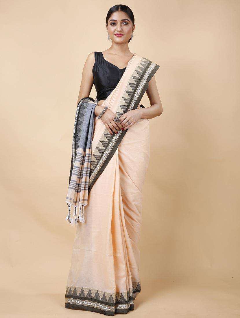 women solid with bordered handloom saree - 22261516 -  Standard Image - 2