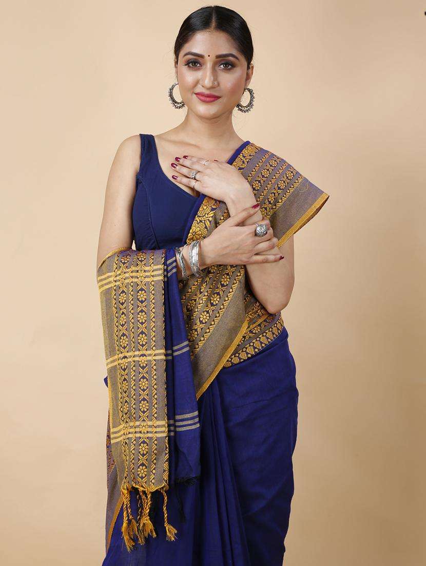 women solid with bordered handloom saree with blouse - 22262143 -  Standard Image - 2