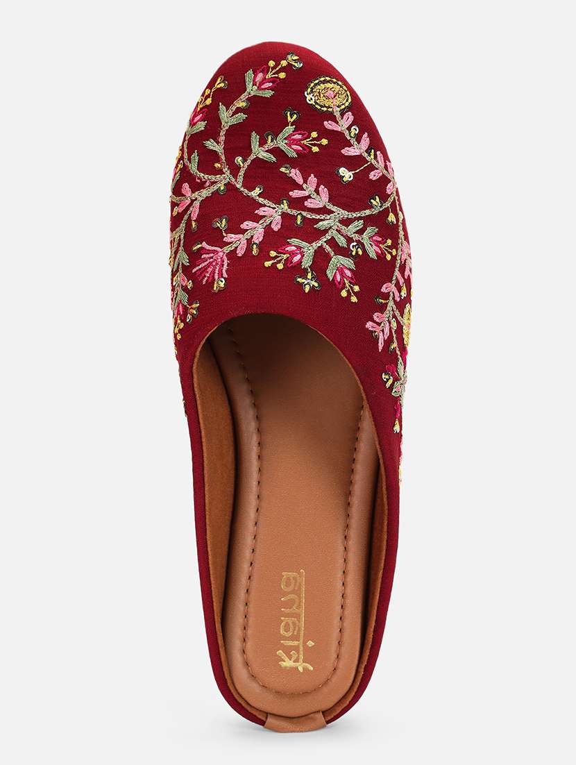 women embroidered flat mules - 22263435 -  Standard Image - 2