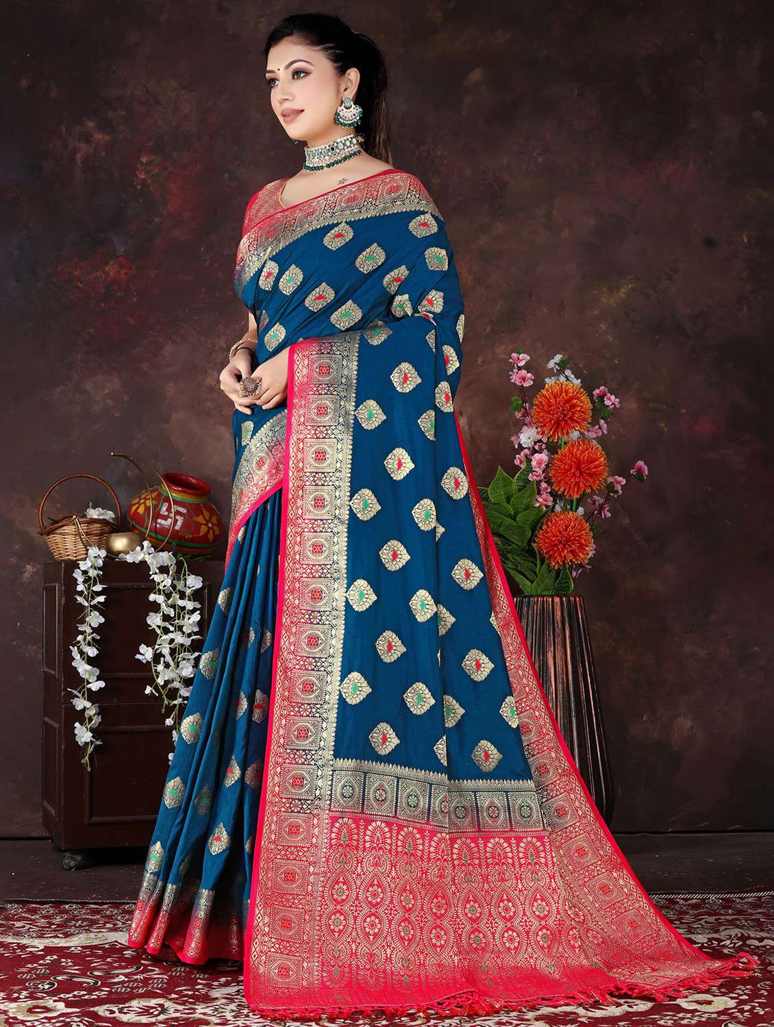 women self design banarasi saree with blouse - 22263447 -  Standard Image - 2