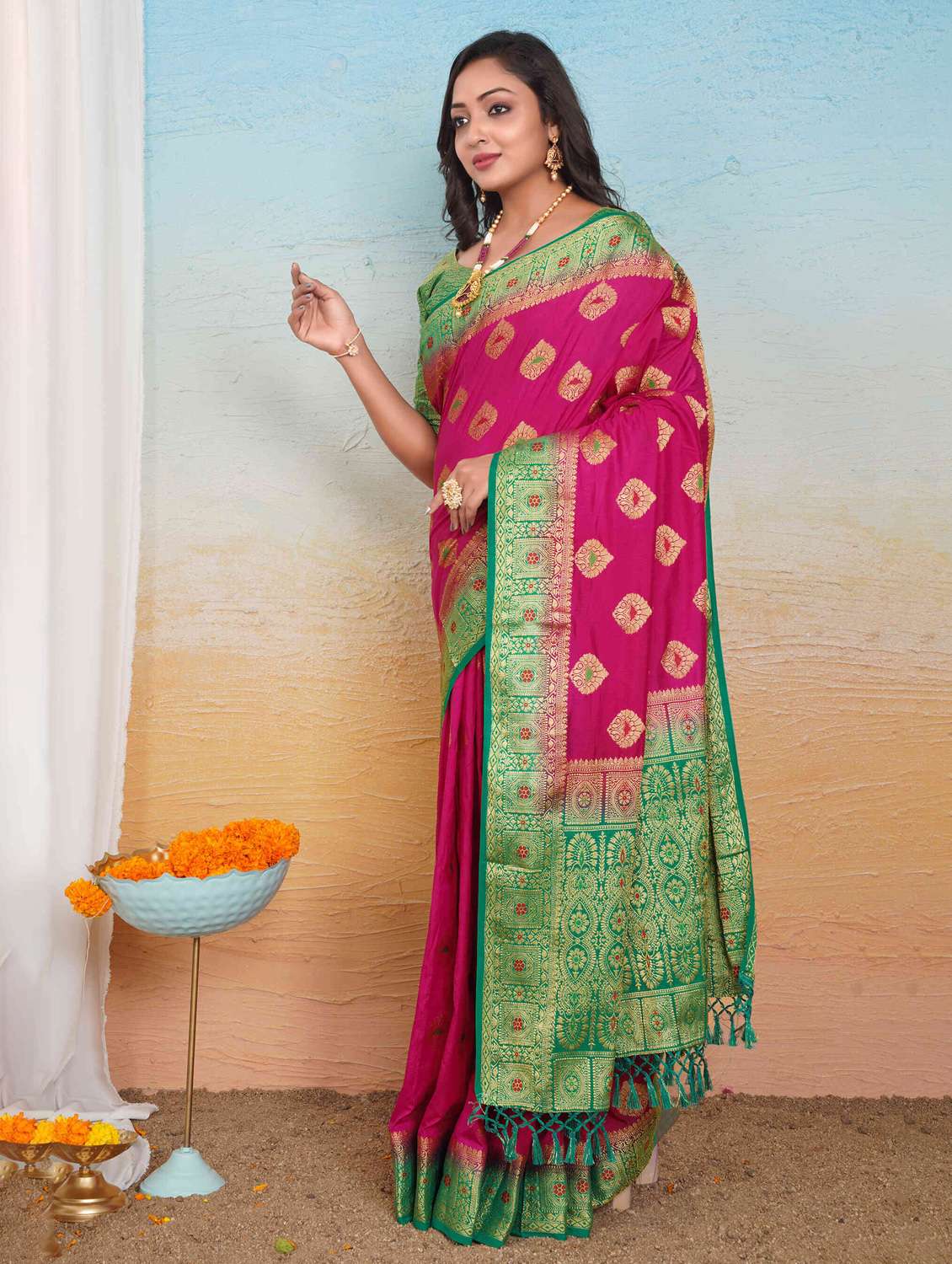 women self design banarasi saree with blouse - 22263448 -  Standard Image - 2