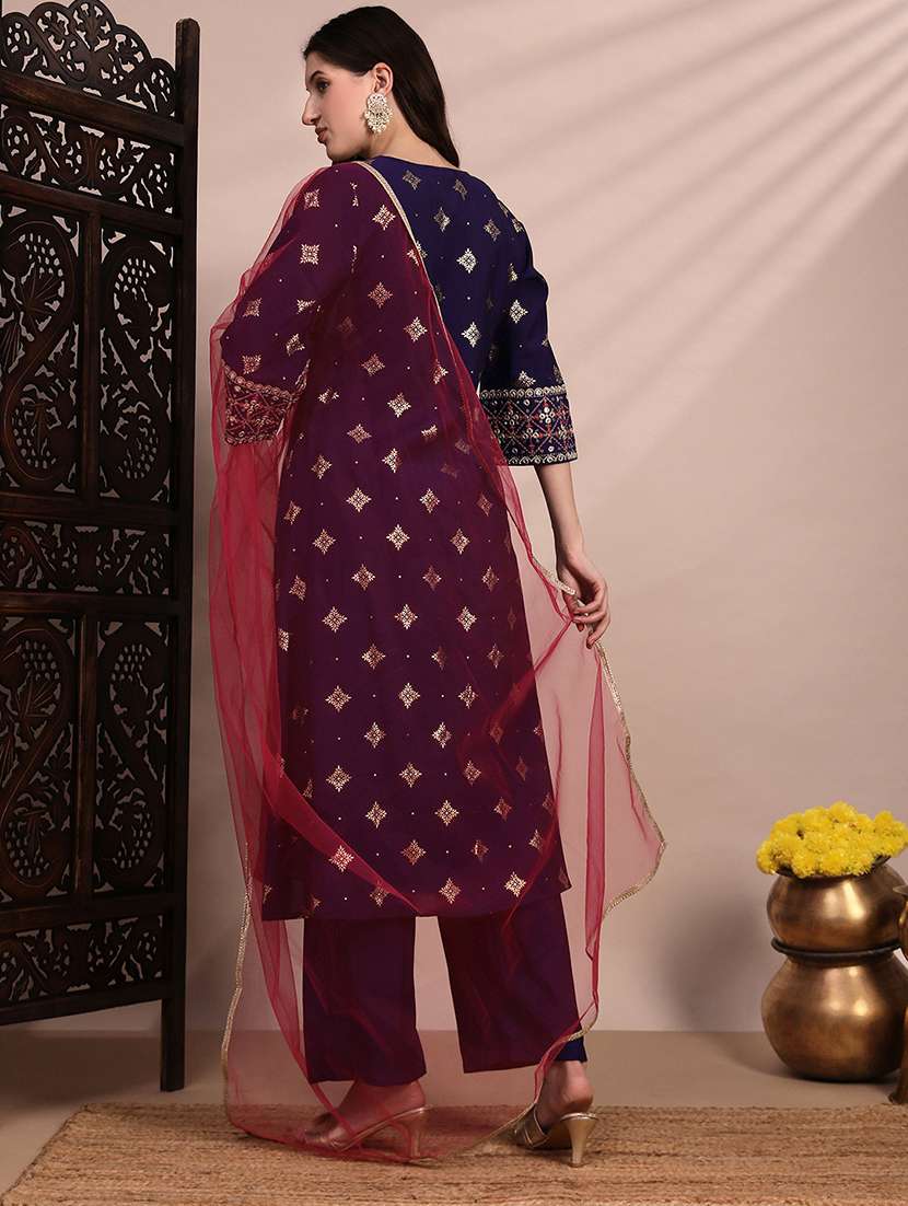 globus women purple ethnic motifs foil print bell sleeves v-neck embroidered a-line kurta with pant & net dupatta festive set - 22263500 -  Standard Image - 2