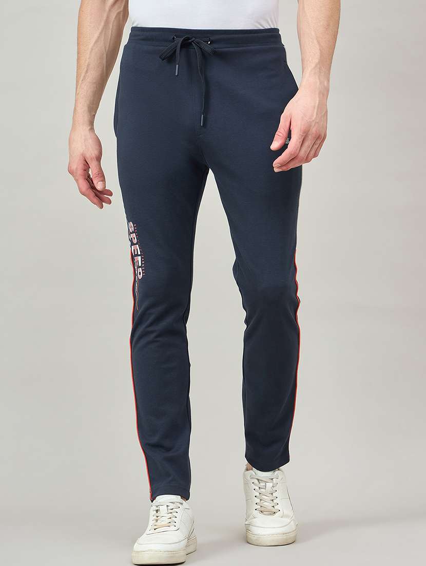 men solid mid rise slim fit track pant