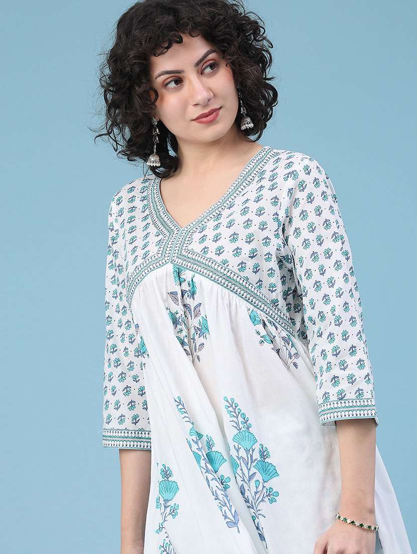 women printed three quarter sleeve kurta pant set - 22264106 -  Standard Image - 2