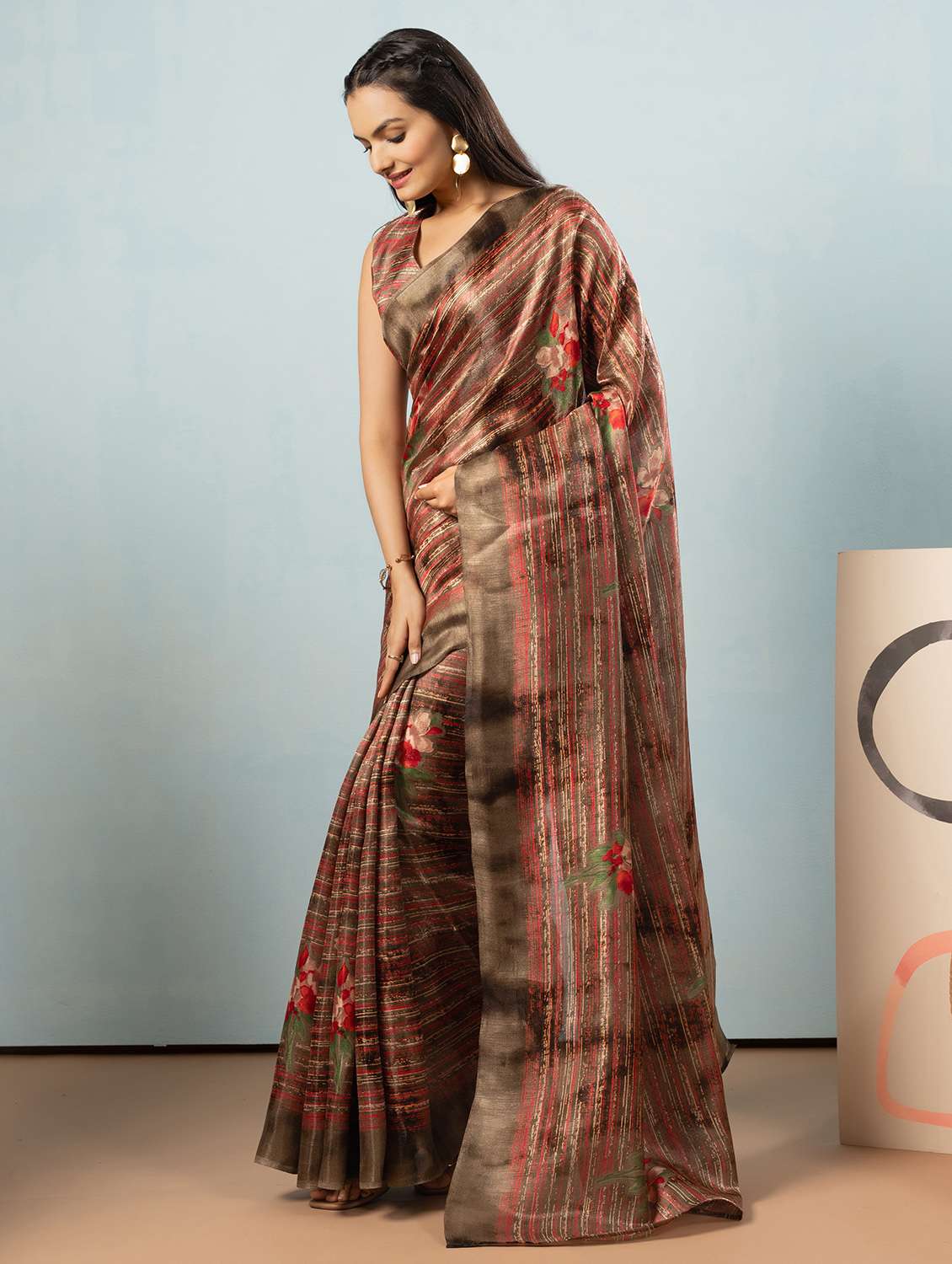 women printed casual wear saree with blouse - 22265901 -  Standard Image - 2