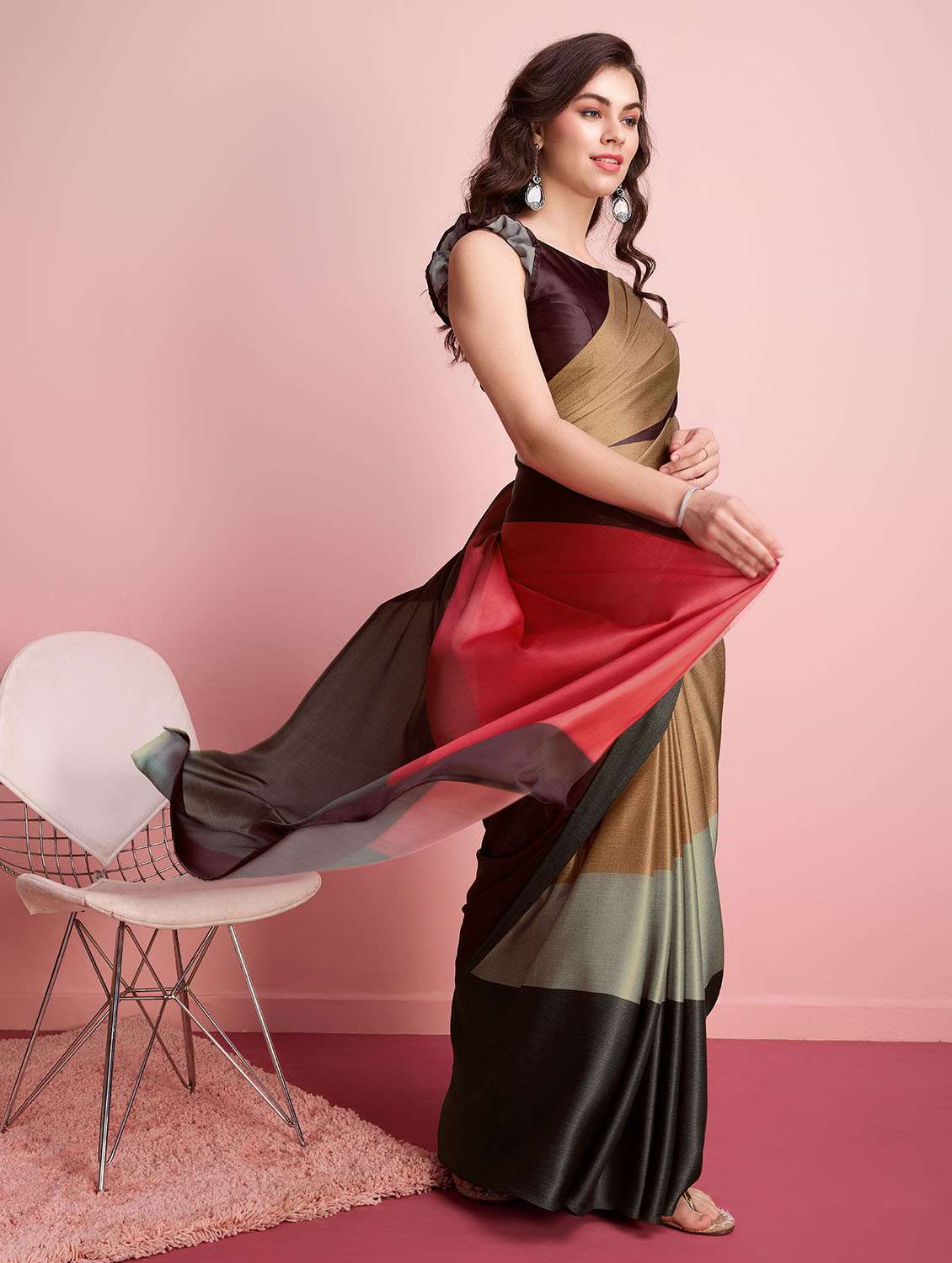 women color block casual wear saree with blouse - 22265919 -  Standard Image - 2
