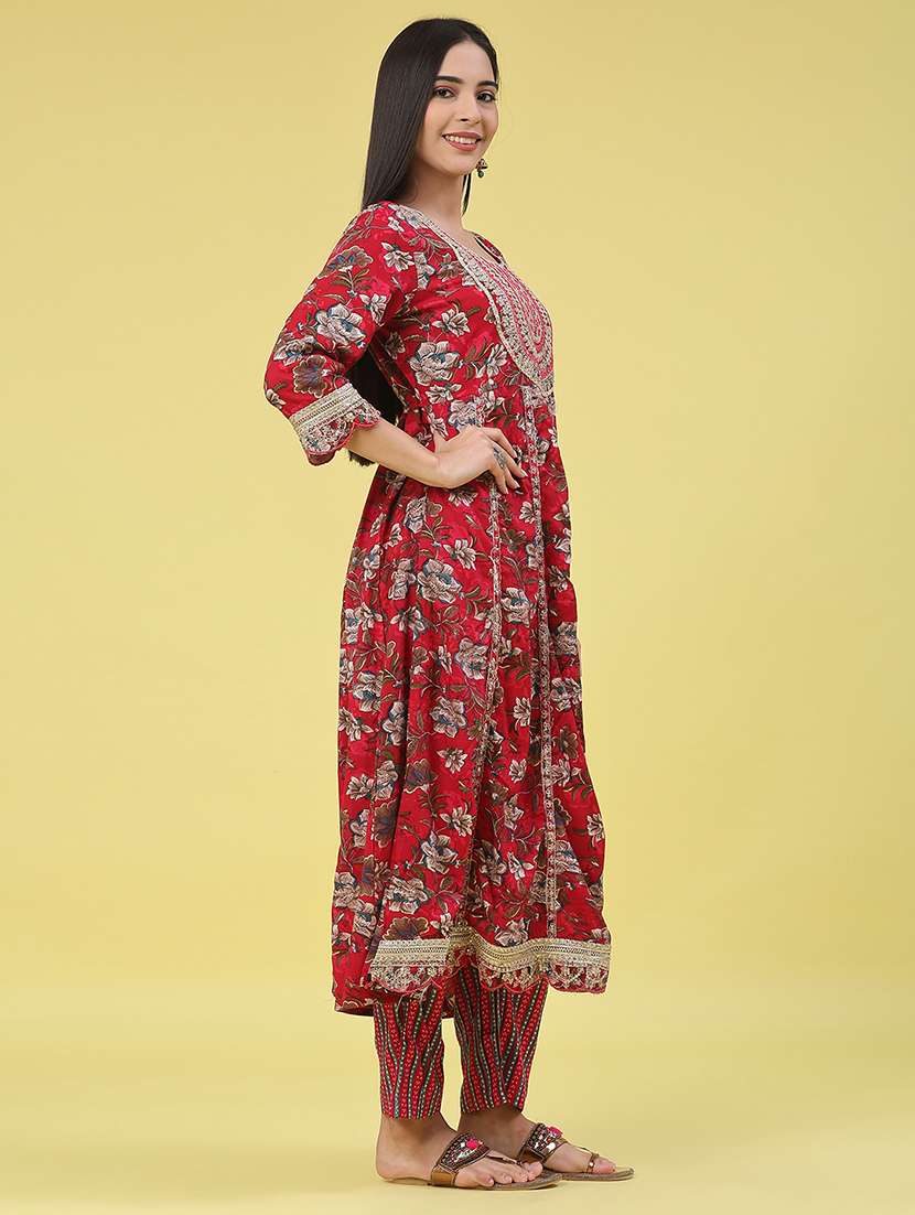 women floral three quarter sleeve kurta pant with dupatta set - 22266141 -  Standard Image - 2