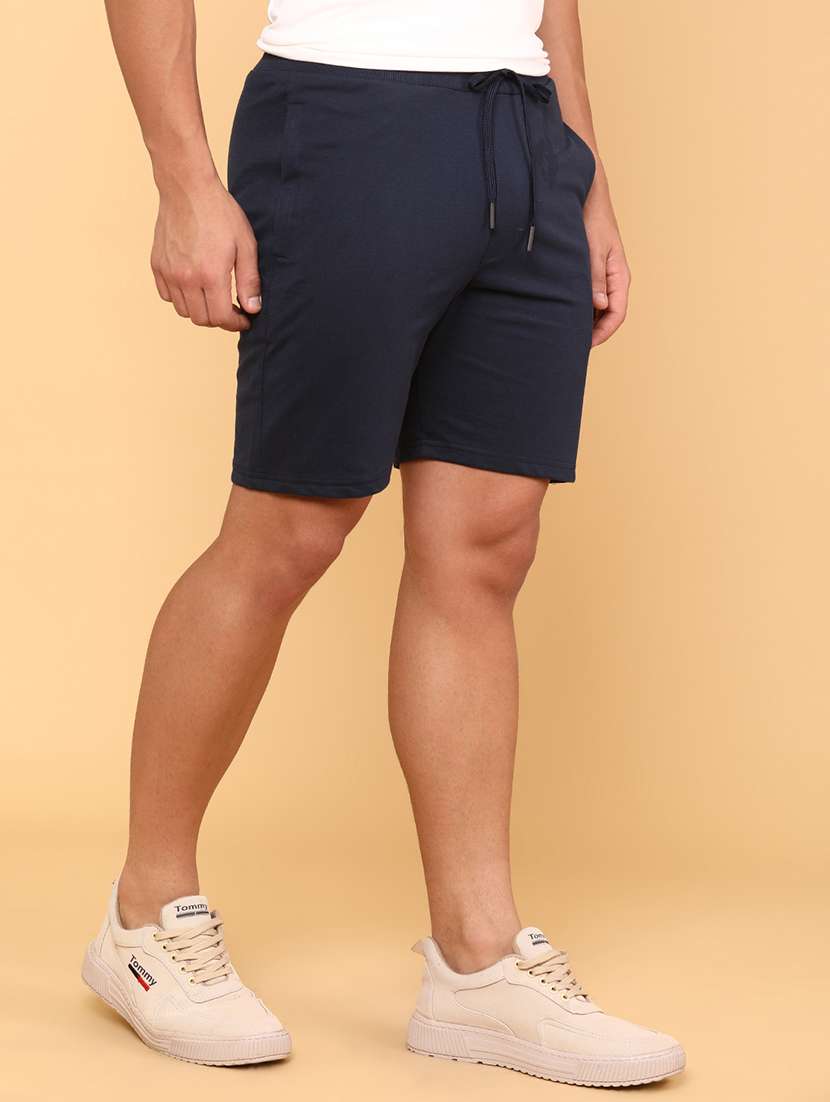 men solid mid rise slim fit short - 22266609 -  Standard Image - 2