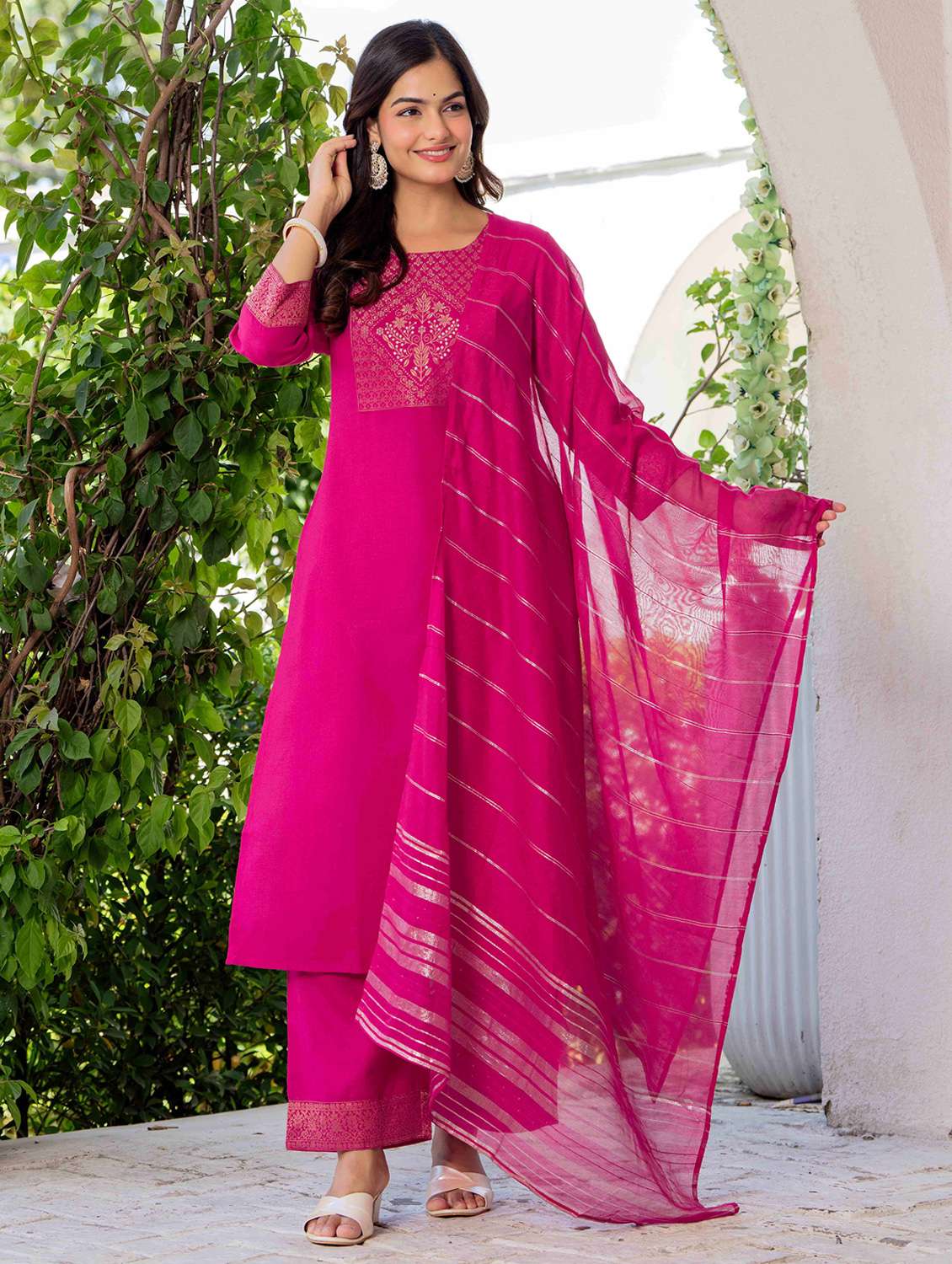women self design three quarter sleeve kurta palazzo with dupatta set