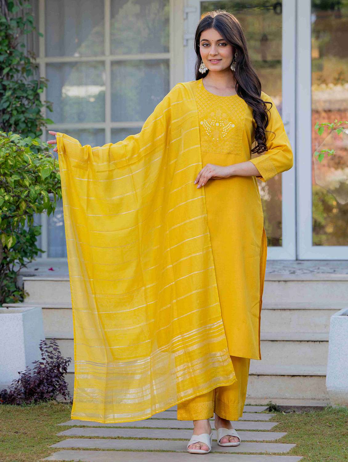 women self design three quarter sleeve kurta palazzo with dupatta set