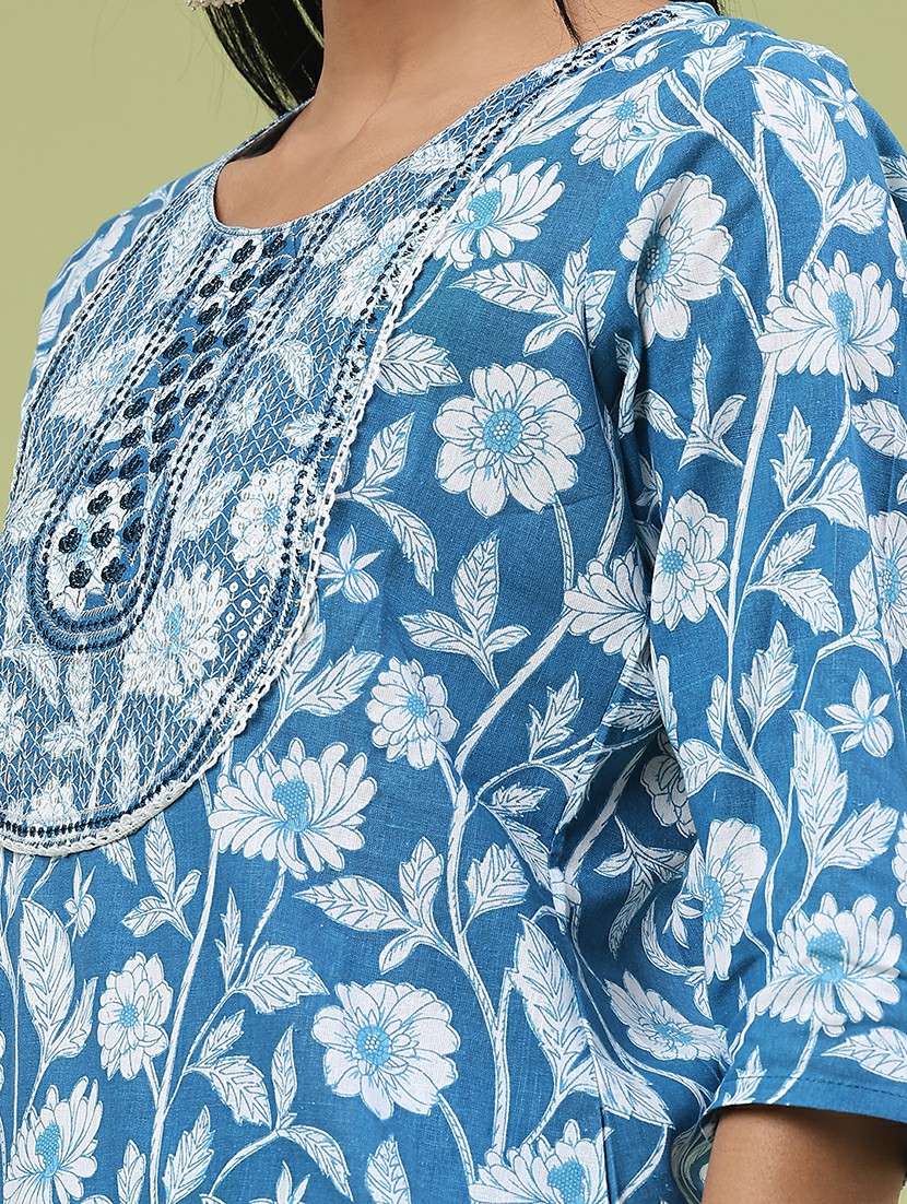 women floral printed three quarter sleeve kurta pant with dupatta set - 22267602 -  Standard Image - 2