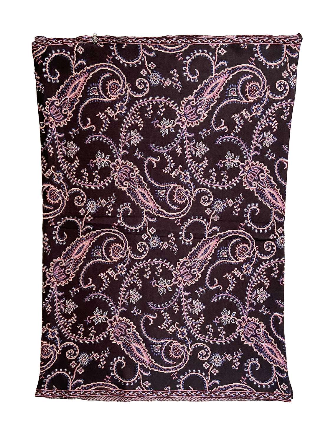 women paisley winter shawl - 22267856 -  Standard Image - 2
