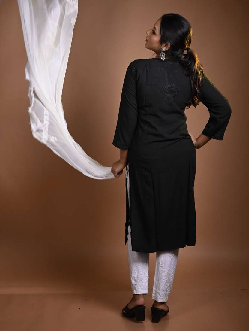 women chikankari three quarter sleeve kurta pant with dupatta set - 22268973 -  Standard Image - 2