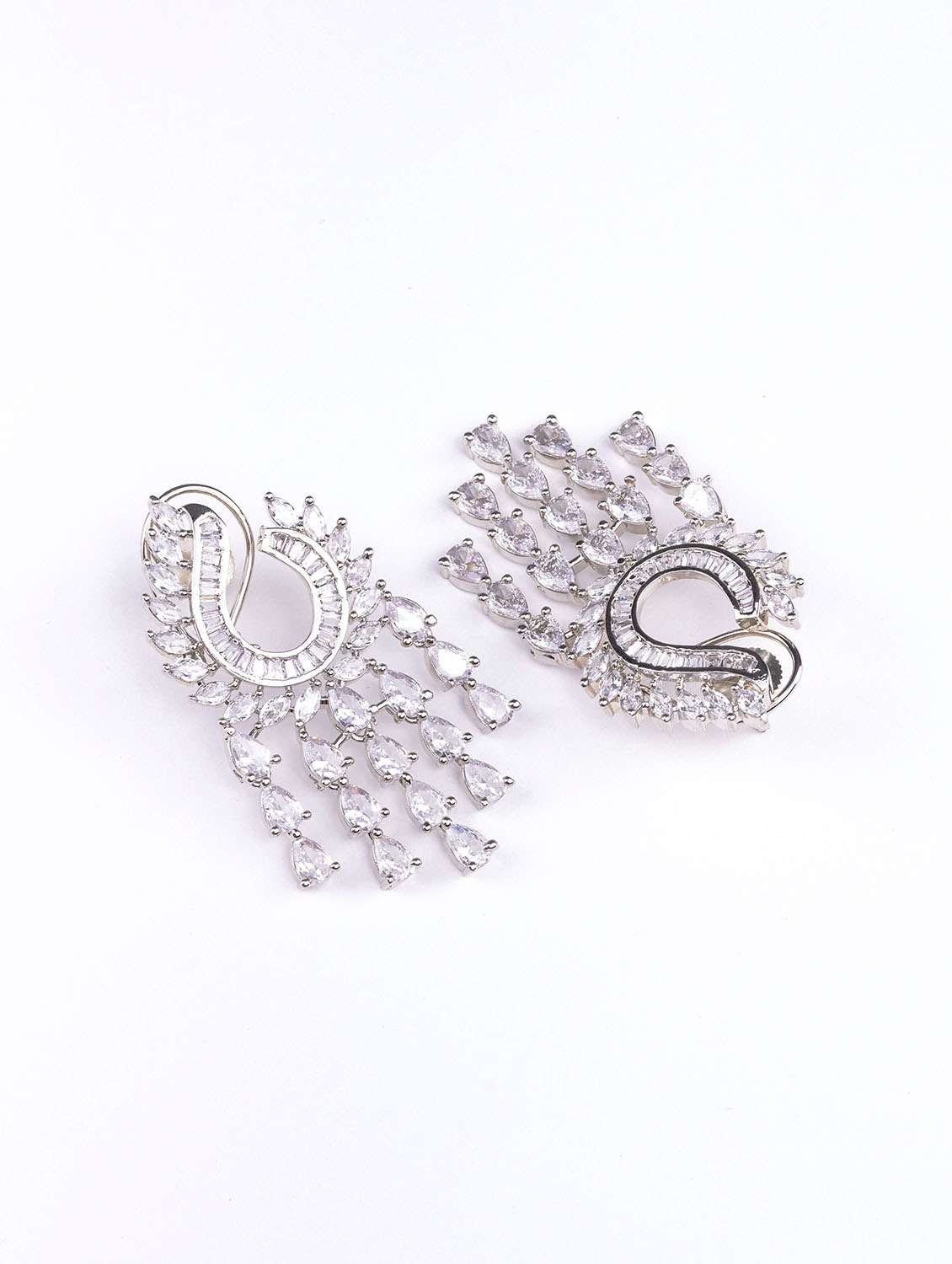 women white brass drop earring - 22271834 -  Standard Image - 2