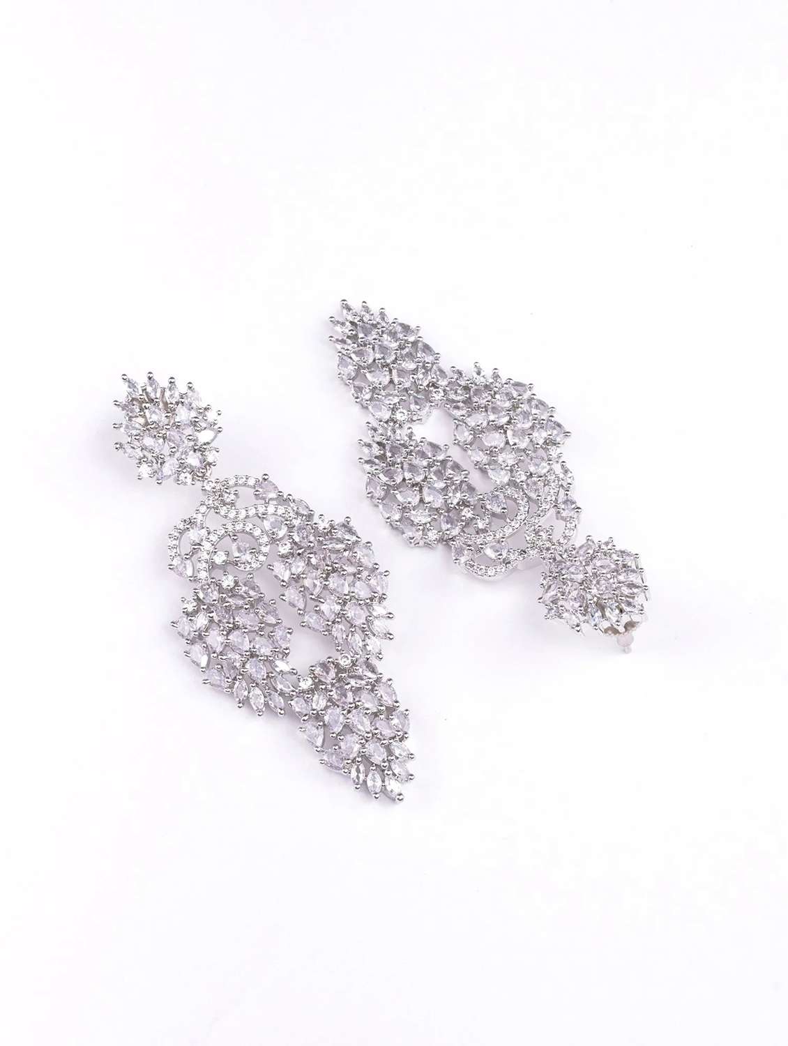 women white brass drop earring - 22271840 -  Standard Image - 2