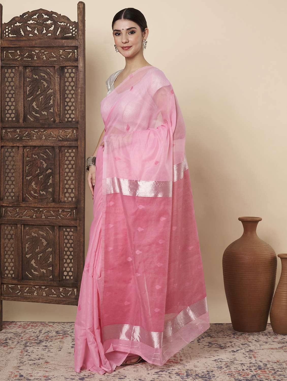 women self design handloom saree with blouse - 22272746 -  Standard Image - 2