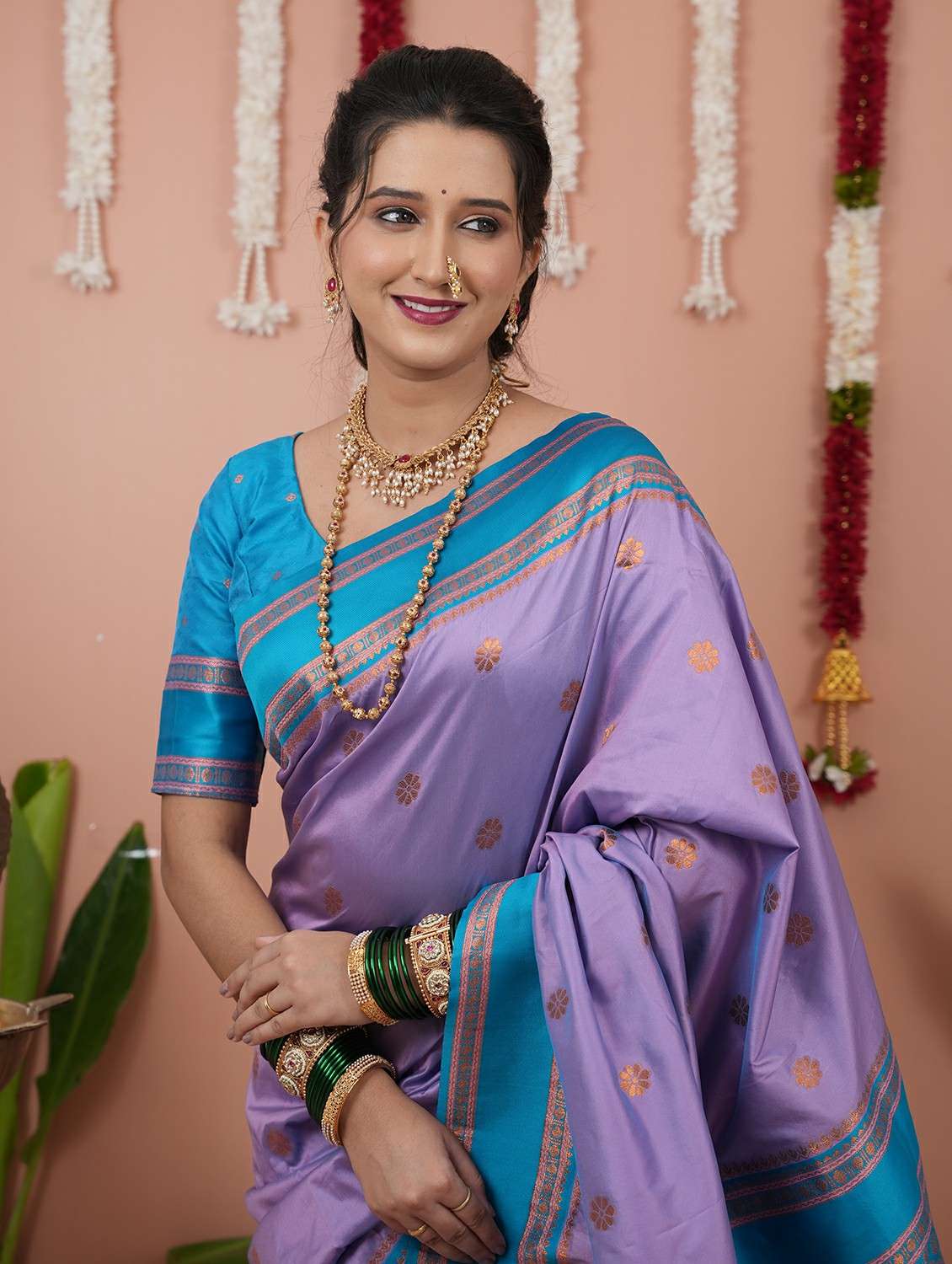 women self design kanjivaram saree with blouse - 22272838 -  Standard Image - 2