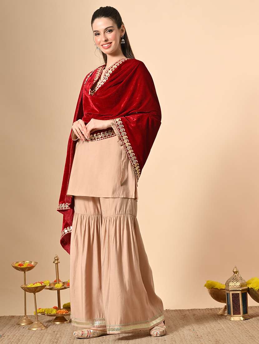 women gota detailed velvet dupatta - 22272885 -  Standard Image - 2